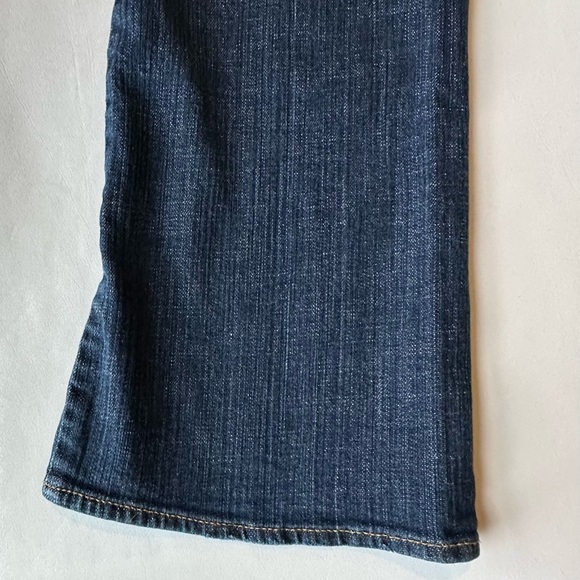 Old Navy Womens Jeans SweetHeart Flared Classic Rise Stretch 31” Inseam Size 10 - Picture 10 of 16